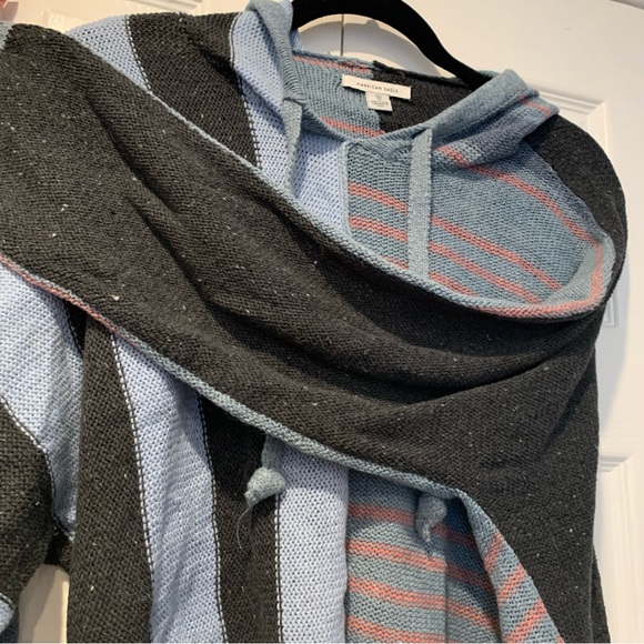 American Eagle Sweatshirt - Picture 5 of 5